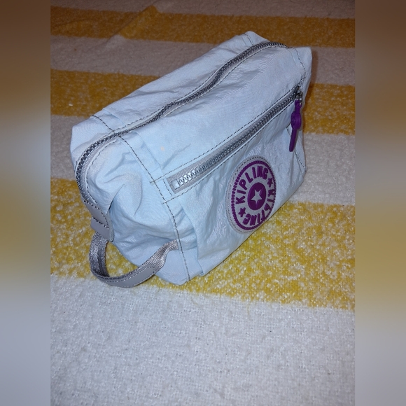 Kipling brand Women's bag, makeup, toiletry bag - Picture 1 of 15